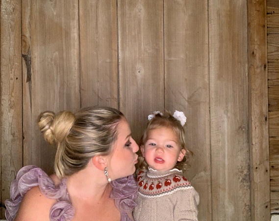 Josie_Rob_photo_20251011_Time-231038_lvwouv